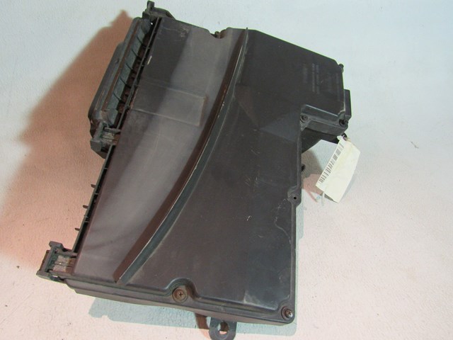 2001 Audi A8L D2 RH Cowl Wire Box w/Cover 4D0 863 996