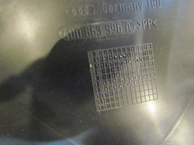 2001 Audi A8L D2 RH Cowl Wire Box w/Cover 4D0 863 996