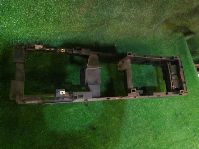 2005 Infiniti G35 Coupe AT Center Console Bottom Portion