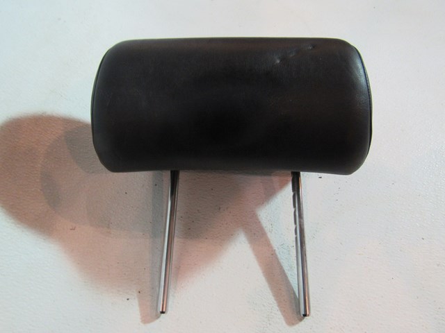 2005 Infiniti G35 Coupe Front RH Headrest