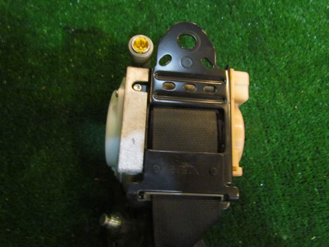 2005 Nissan 350z LH Driver Seat Belt