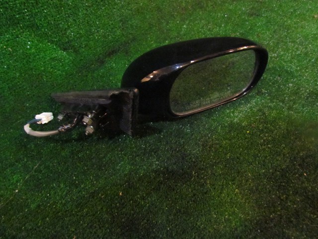 2005 Infiniti G35x RH Passenger Side View Mirror