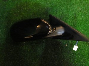2005 Infiniti G35x RH Passenger Side View Mirror