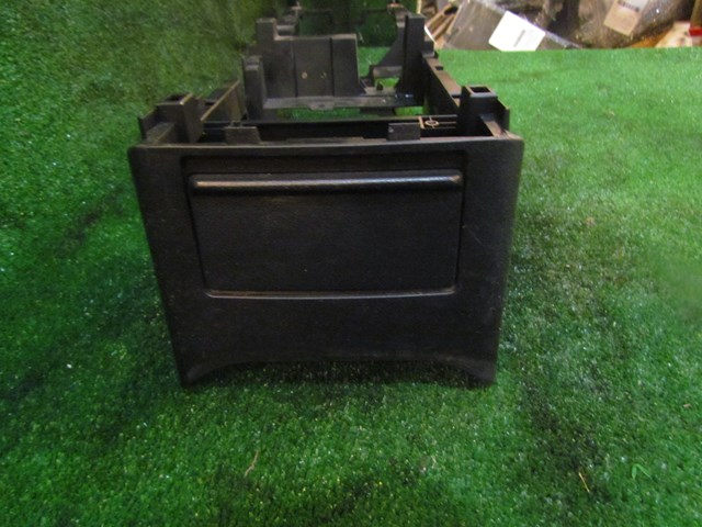 2005 Infiniti G35x Sedan Auto Center Console Bottom Portion