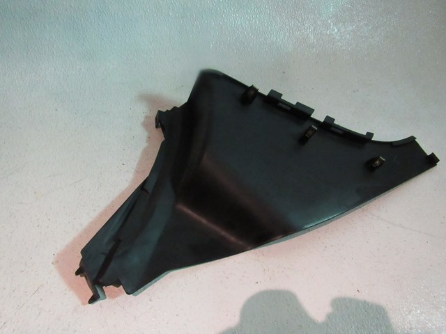 2005 2006 Infiniti G35x Sedan RH Center Console Kick 68134 AC700
