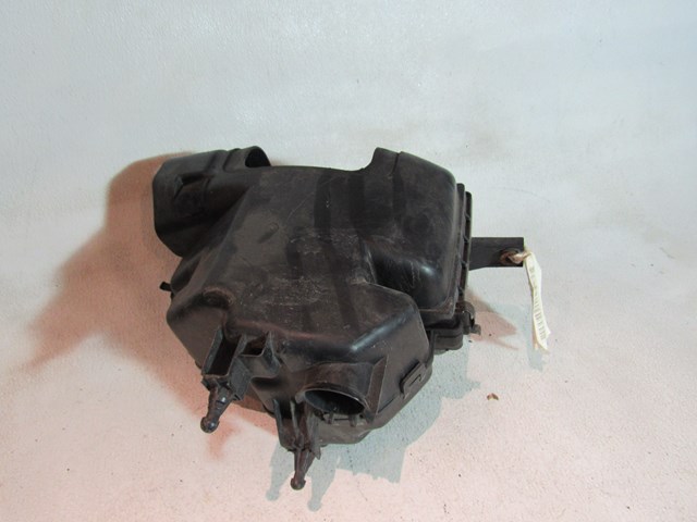 2005 Infiniti G35x Sedan Air Cleaner Box
