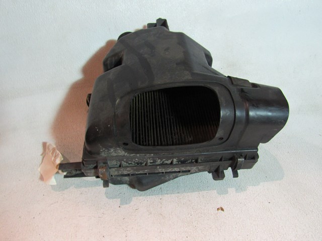 2005 Infiniti G35x Sedan Air Cleaner Box