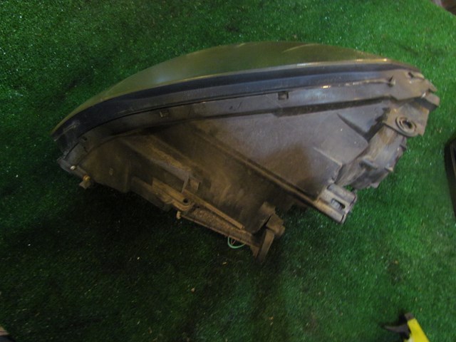 2005 Infiniti G35x Sedan RH Passenger XENON Headlight