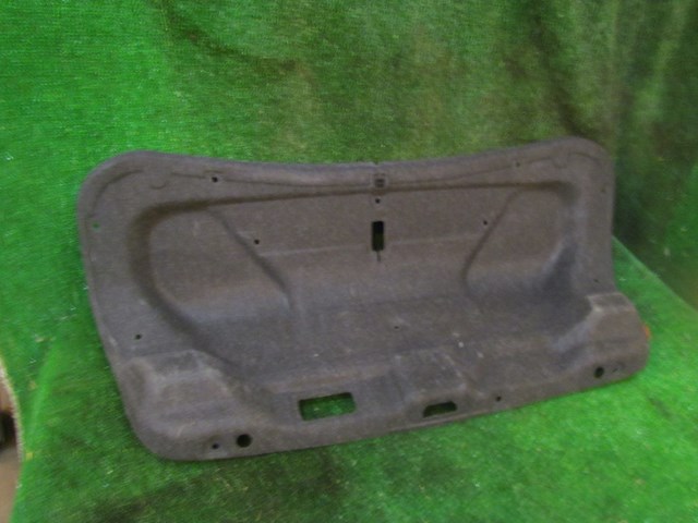 2005 Infiniti G35x Sedan Trunk Lid Moulding