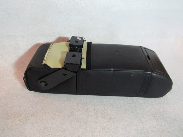 2005 2006 Infiniti G35 Sedan Rear Center Armrest Black (See Details)