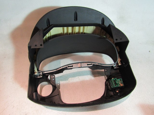 2005 Infiniti G35 Sedan Speedometer & Steering Column Trim Panel