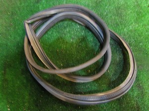 2005 Infiniti G35x Sedan Trunk Seal