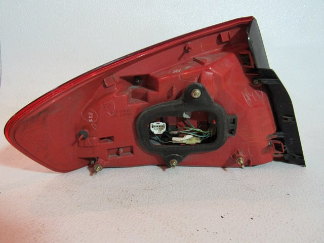 2005 2006 Infiniti G35 Sedan RH Passenger Quarter Mounted Tail Light