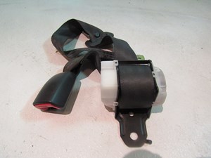 2005 2006 Infiniti G35x Sedan RH Rear Seat Belt & Buckle