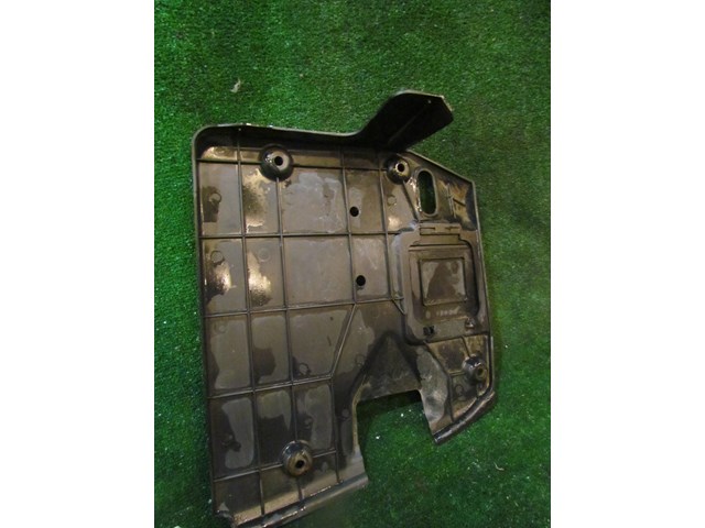 2005 Infiniti G35x Sedan Evap Canister Cover