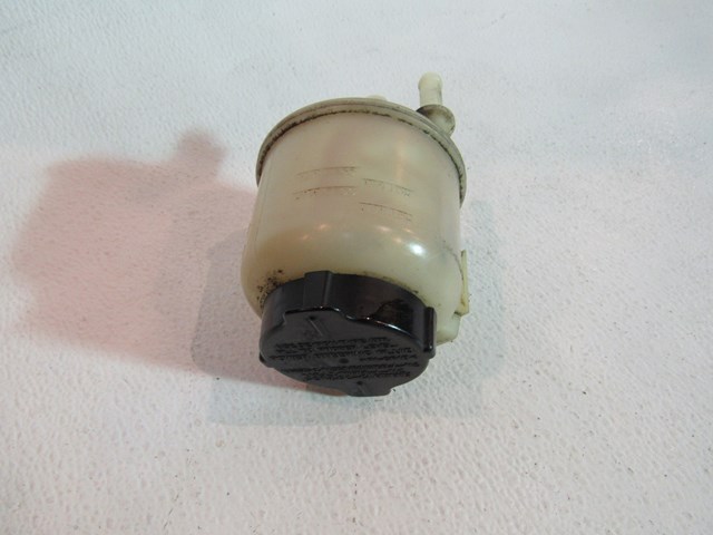 2005 2006 Infiniti G35 Sedan Power Steering Fluid Reservoir