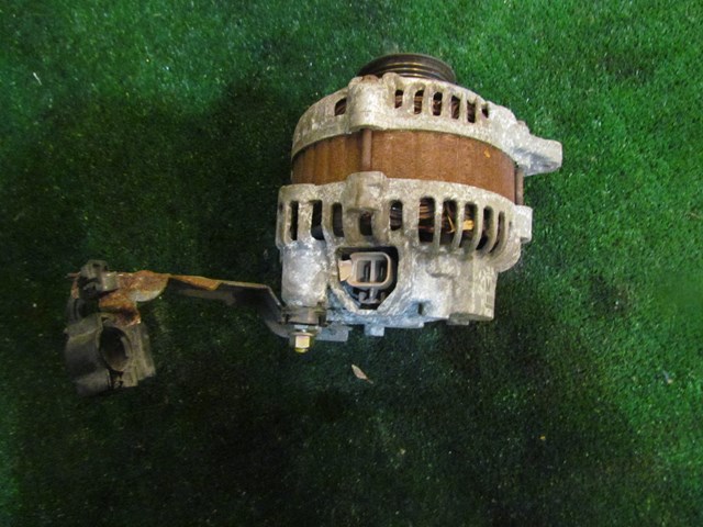 2005 Infiniti G35x Sedan Alternator 23100 CD010