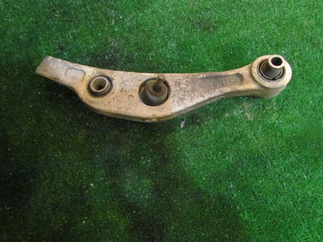 2005 Infiniti G35x Sedan Front RH Lower Control Arm