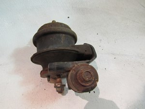 2005 2006 Infiniti G35x Sedan LH Driver Engine Mount