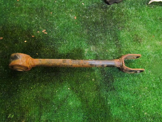 2005 Infiniti G35x Sedan Rear LH Lower Control Arm