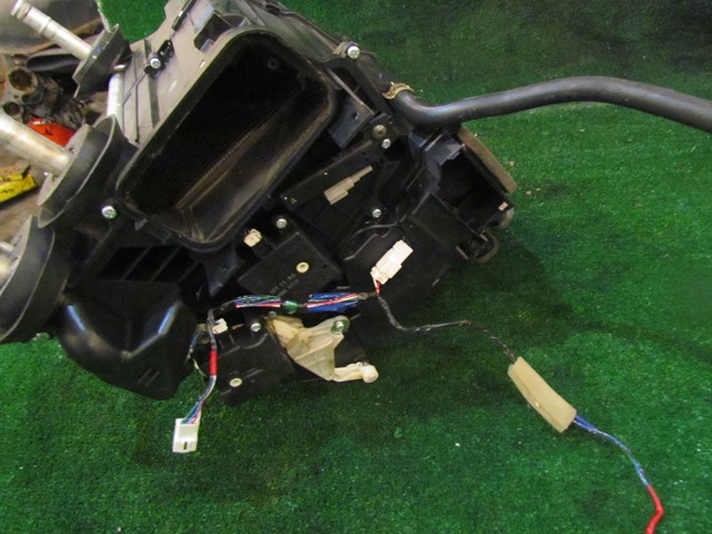 2005 Infiniti G35x Sedan Heater Core Assembly