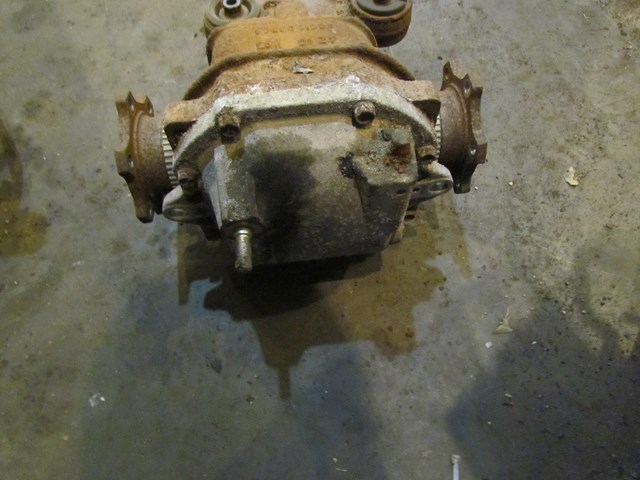 2005 Infiniti G35x AWD Automatic Rear Differential