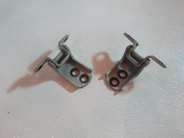 03-09 Nissan 350z RH Passenger Door Hinges