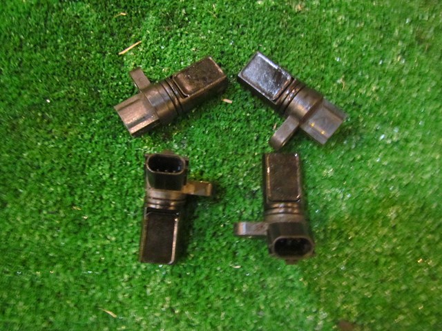 2006 Nissan 350z Rev Up Cam Position Sensor Set