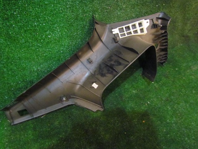 2006 Nissan 350z RH Passenger B/C Pillar Trim 76934 CD000