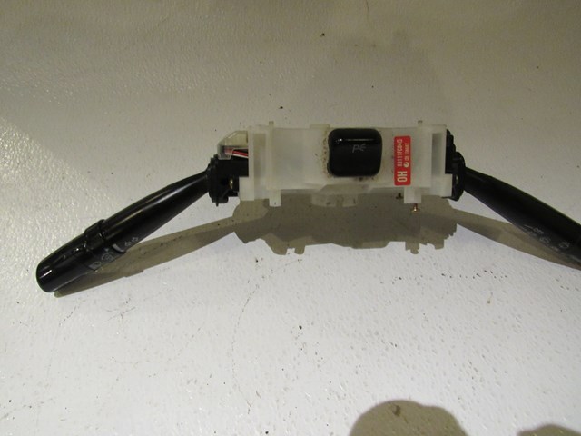 1999 Subaru Forester Column Switches 83111FC040