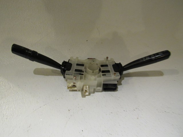 1999 Subaru Forester Column Switches 83111FC040