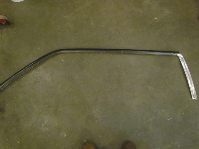 1999 Subaru Forester LH Driver Window Seal Trim