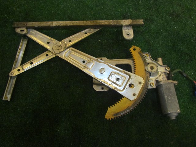 1999 Subaru Forester Front LH Driver Window Motor & Regulator