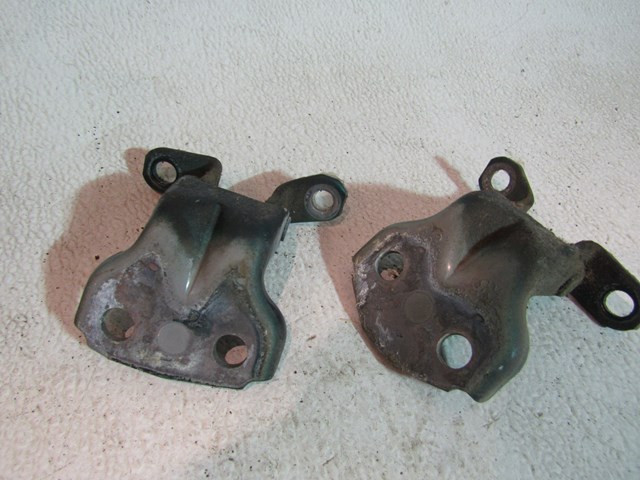 1999 Subaru Forester Rear LH Driver Door Hinges
