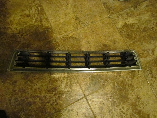 2004 Audi A8L D3 Lower Grille