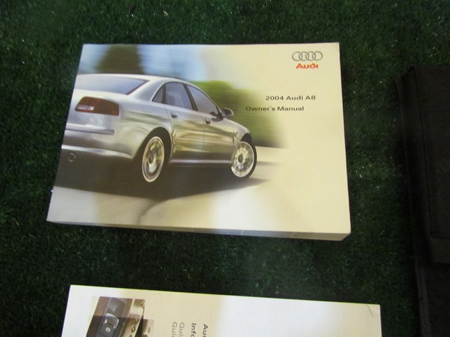2004 Audi A8L D3 Owner's Manul MINT