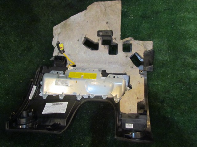 2004 Audi A8L D3 Drivers Knee, Airbag, Ignition, Headlight Switch 