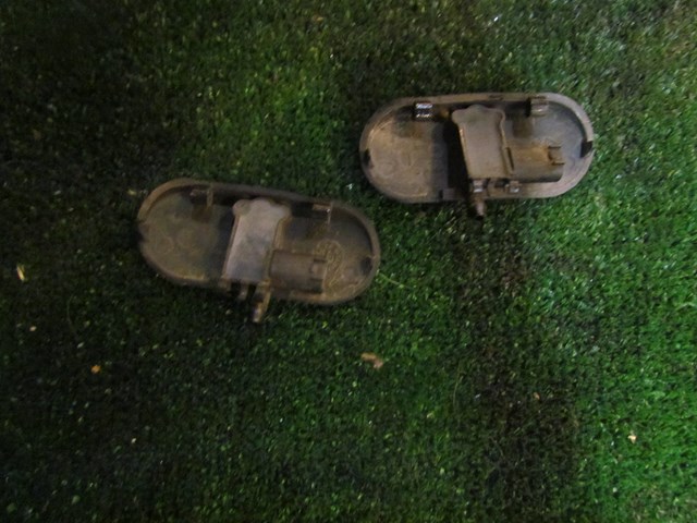 2004 Audi A8 Windshield Washer Nozzle Sprayers RH LH OEM