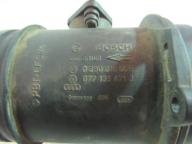 01-08 Audi A8L MAF Sensor Housing 077 133 471 J