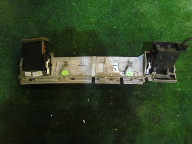 2004 Audi A8L D3 RH Passenger Dash Air Vents w/Trim 4E1 857 186  