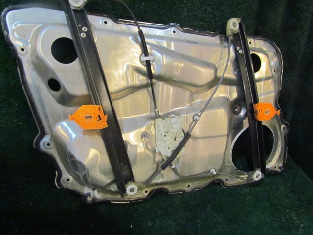 2004 Audi A8L D3 Front RH Passenger Window Regulator