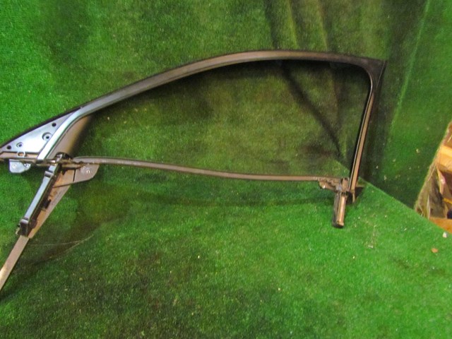 2004 Audi A8L D3 Front RH Passenger Window Frame