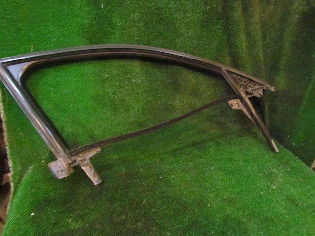 2004 Audi A8L D3 Front RH Passenger Window Frame