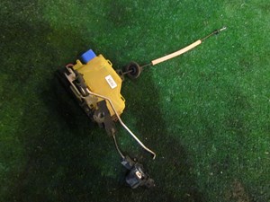 2004 Audi A8L D3 Front LH Driver Door Lock Actuator 4E1 837 015