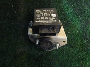 2004 Audi A8L D3 Headlight Control Module & Bracket 4E0907357