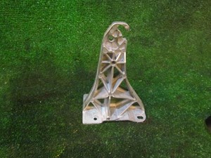 2004 Audi A8L D3 Center Console Armrest Bracket 4E0 864 287