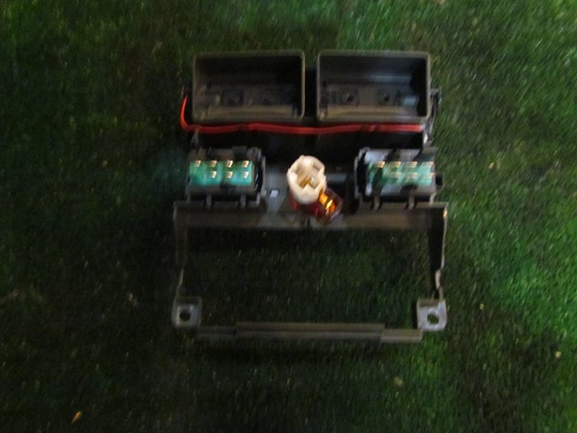 2004 Audi A8L D3 Rear Heated Seat Controls & Vents 4E0819203