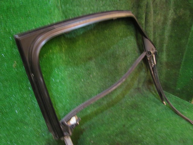 2004 Audi A8L D3 Rear RH Passenger Window Frame-See Details