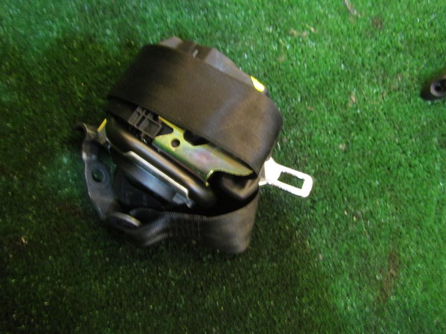 2004 Audi A8L D3 Rear LH Driver Seat Belt