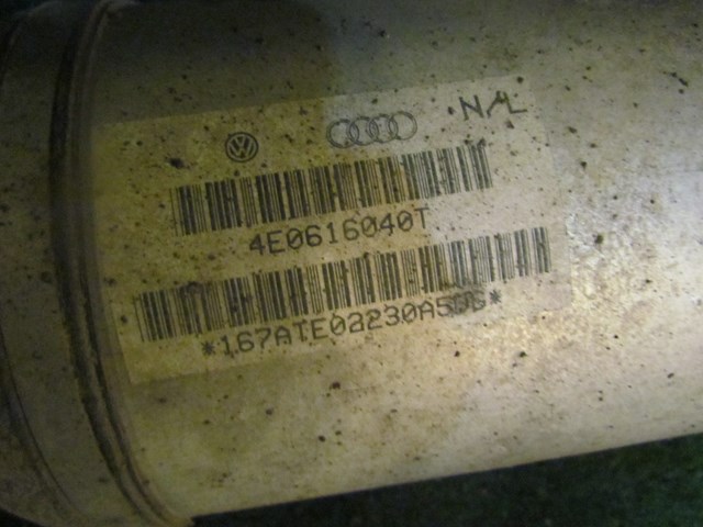 2004 Audi A8L D3 Front RH Passenger Air Strut 4E0616040T